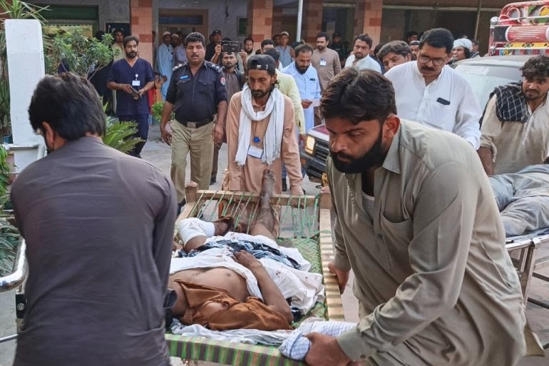 Dera Ismail Khan Suicide Blast Kills at Least 12, Injures 30